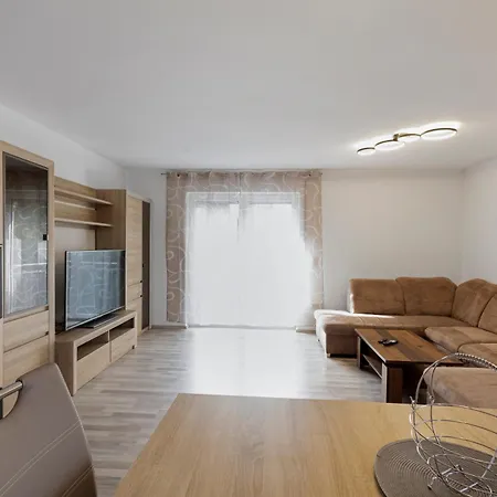 3-bedroom With Garden Near Us Army Gate 1 * Grafenwohr