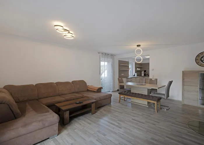 아파트 3-bedroom With Garden Near Us Army Gate 1 그라펜뵈어