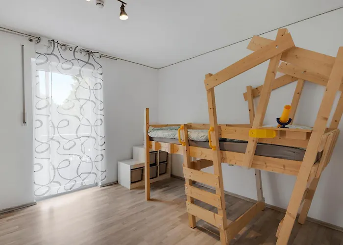 3-bedroom With Garden Near Us Army Gate 1
